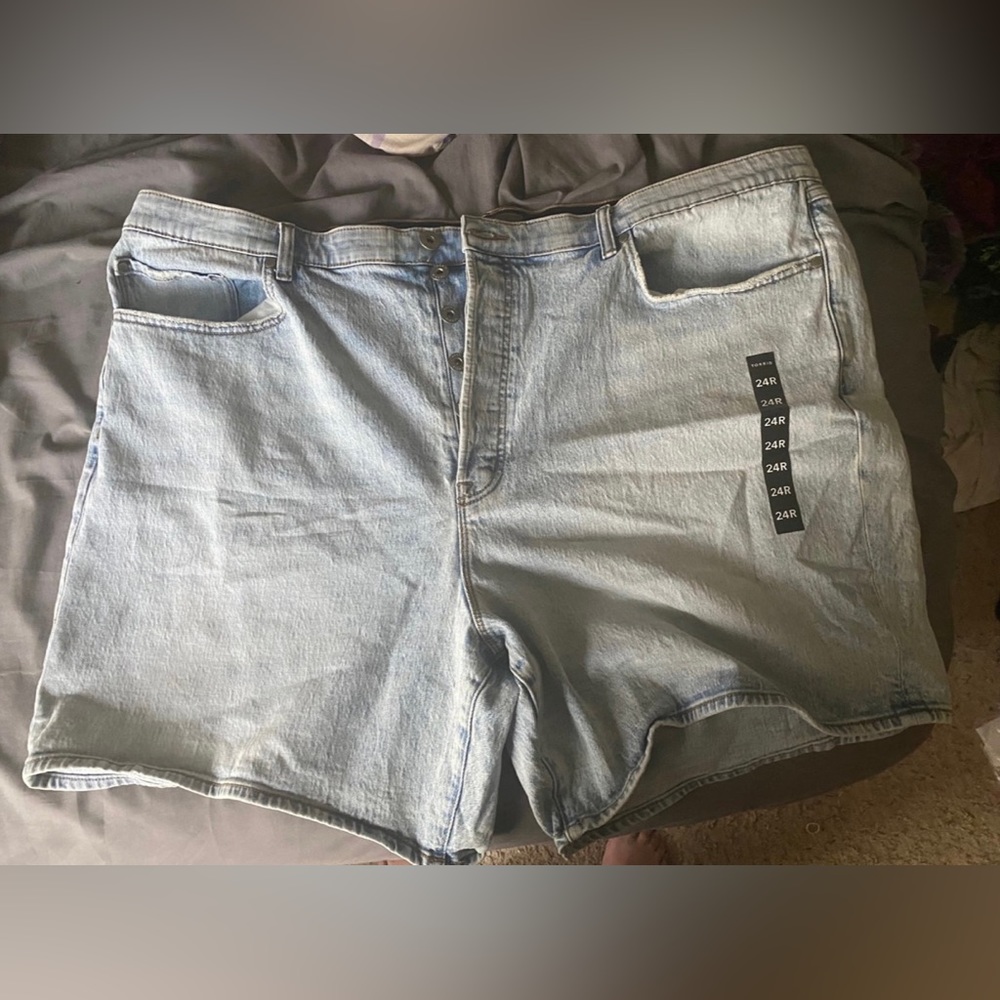Torrid size 24 regular shirts nwt